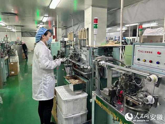 电子信息产业跑出“加速度” 电子器件制造引领创新浪潮